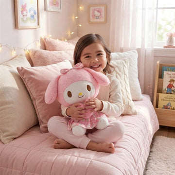 Petite fille avec sa peluche - Peluchou